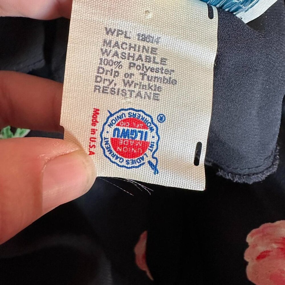 Cora’s Closet Vintage 70’s Sheer Dress Size 8P - Picture 8 of 8